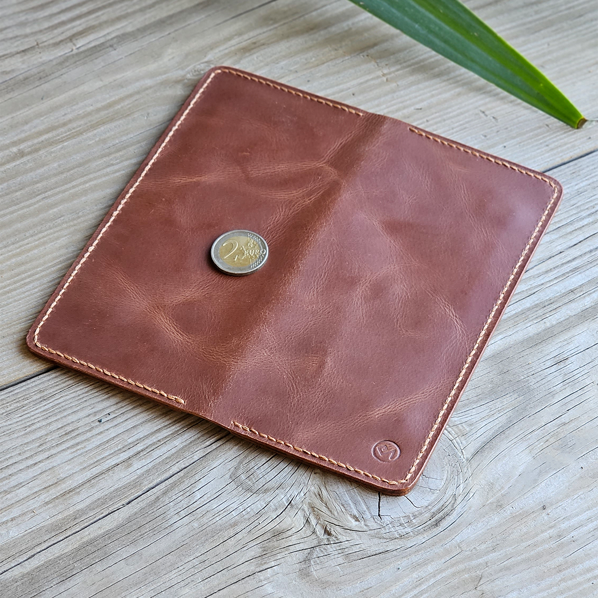 Bifold Long Wallet – Spacious, Stylish & Built to Last