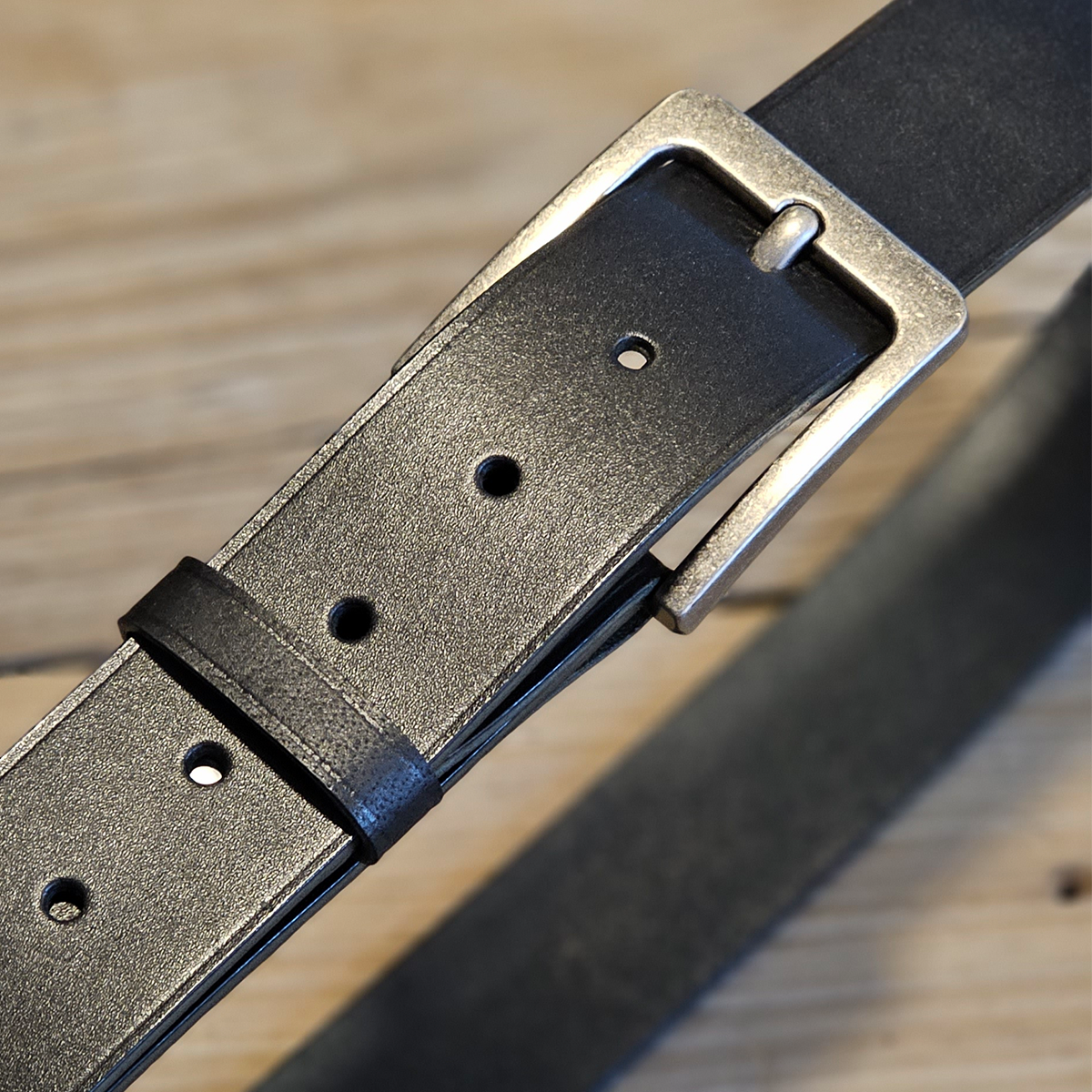 Handmade Full-Grain Veg Tanned Leather Belt – Built to Last