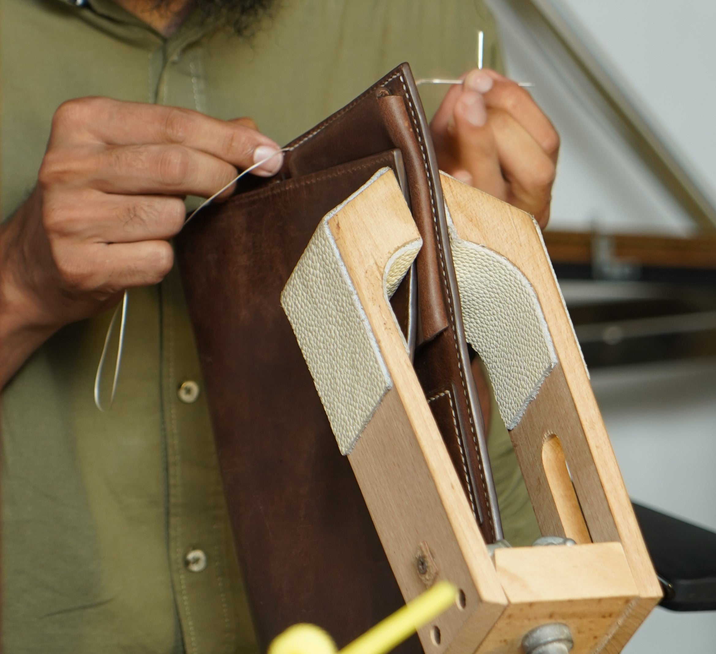Load video: Handmade Leather Wallets in Pakistan by Evonation.pk